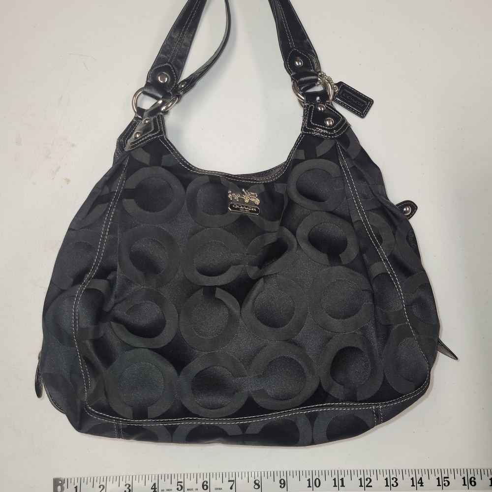 Coach Black Signature Shoulder Bag - Picture 2 of 16